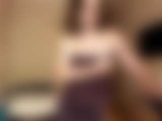 AlisiaRoutzen's Live Sex Cam Show