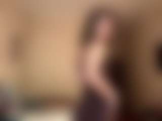 Live cam show with AlisiaRoutzen - Ass Bouncing on madthumbs