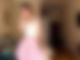 Spettacolo in cam dal vivo con AlisiaRoutzen - Solo su Camsoda