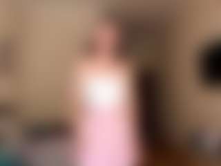 Live cam show with AlisiaRoutzen - Oil on Camsoda