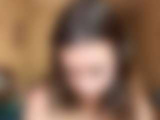 Live cam show with AlisiaRoutzen - Brown Hair on livesuperchat.net