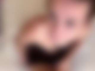 AlisiaRoutzen's Live Sex Cam Show