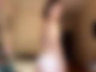 Live cam show with AlisiaRoutzen - College Brown Hair on Camsoda