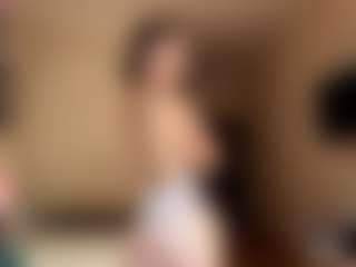 Live cam show with AlisiaRoutzen - Solo on liverealitysex.com