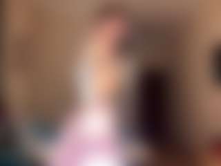 Live cam show with AlisiaRoutzen - Athletic Amateur on sexylive.show