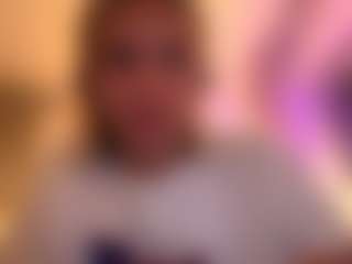 AntoninaZhou's Live Sex Cam Show