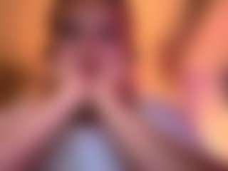 AntoninaZhou's Live Sex Cam Show