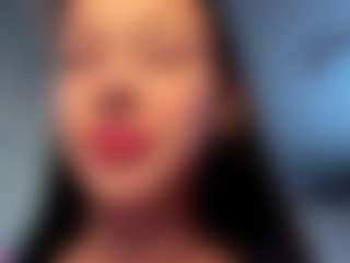 Live cam show with BonitaMclain - Petite MILF on xxxlivecams.org