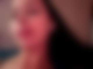Live cam show with BonitaMclain - Strip on Camsoda