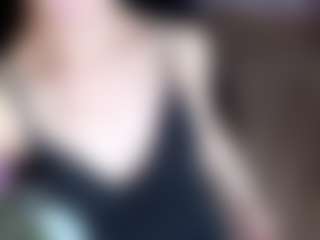 Live cam show with BonitaMclain - Strip Curvy on CamwithHer