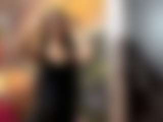 Live cam show with BonitaMclain - Gamer Mature on Mixed Magazine Live
