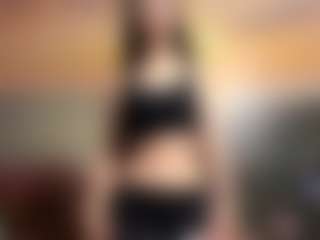 Live cam show with BonitaMclain - New Shaved Pussy on CamClone