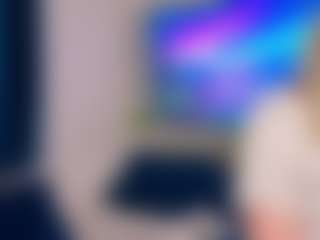 Live cam show with CharityBorneman - Flashing on CamwithHer