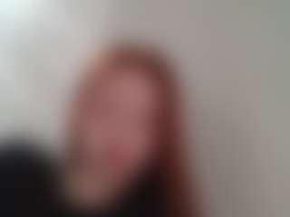 Live cam show with CordiaRase - White on Hubzter Live