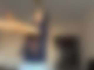 Live cam show with Dina - Athletic Brown Eyes on Chatstar
