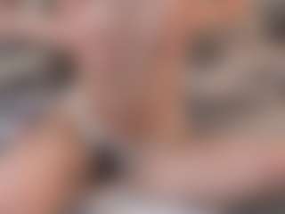 Live cam show with Fiilmee - Skinny on crypto-cams
