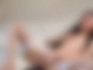 Live cam show with Fiilmee - Camel Toe on WildCum