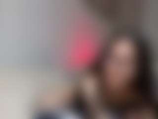 Live cam show with Fiilmee - Sexy on Dolls Live