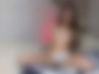 Live cam show with Fiilmee - Teen (18+) on CamClone