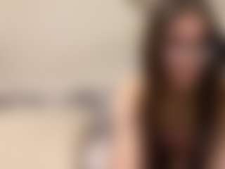 Live cam show with Fiilmee - Public on Camsoda Late Night