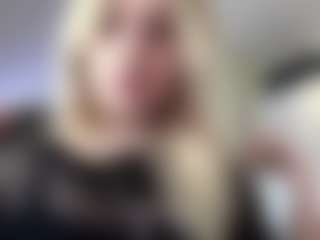 Live cam show with FreddaChase - New Lovense on crypto-cams