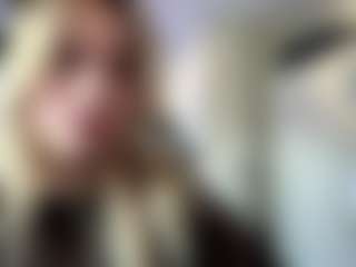 Live cam show with FreddaChase - Dirty on liverealitysex.com