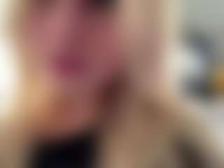 FreddaChase's Live Sex Cam Show