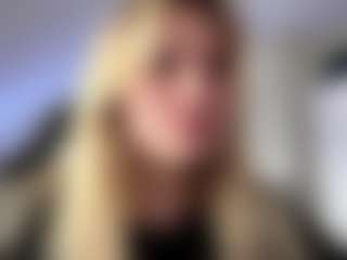 FreddaChase's Live Sex Cam Show