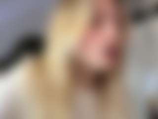 FreddaChase's Live Sex Cam Show