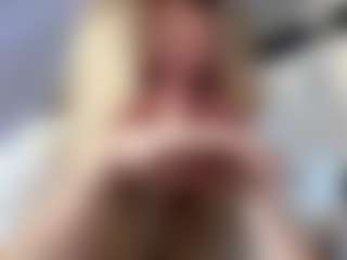 FreddaChase's Live Sex Cam Show