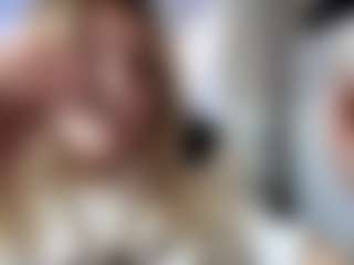 FreddaChase's Live Sex Cam Show