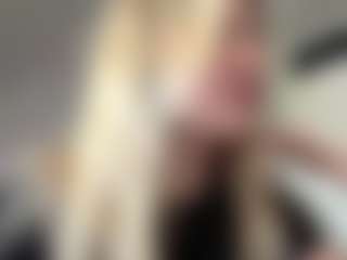 Live cam show with FreddaChase - New Anal on StripNow