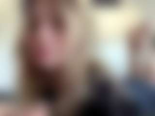 Live cam show with FreddaChase - Mask on Cam Slut