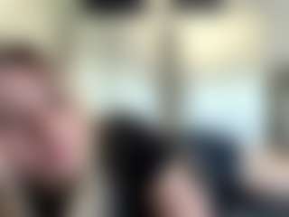 FreddaChase's Live Sex Cam Show