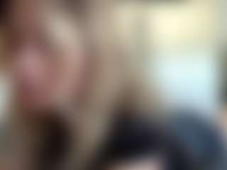 FreddaChase's Live Sex Cam Show