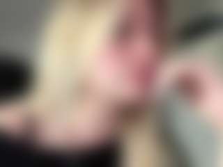 FreddaChase's Live Sex Cam Show
