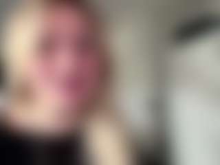 FreddaChase's Live Sex Cam Show