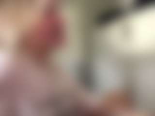 Live cam show with FreddaChase - Blonde Hair Petite on Hubzter Live