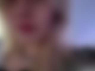 FreddaChase's Live Sex Cam Show