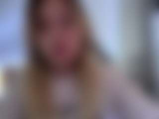 Live cam show with FreddaChase - Shaved Pussy on Soda Cam
