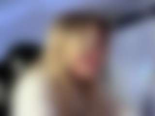 Live cam show with FreddaChase - Facial Piercings on Camsoda