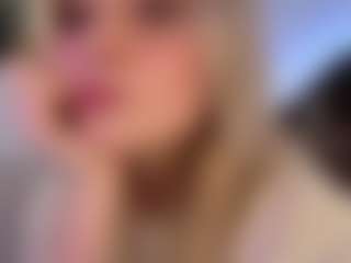 Live cam show with FreddaChase - Blonde Hair on crypto-cams