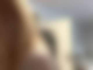 FreddaChase's Live Sex Cam Show
