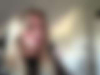 FreddaChase's Live Sex Cam Show