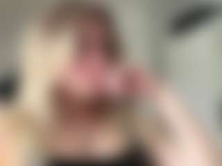 FreddaChase's Live Sex Cam Show