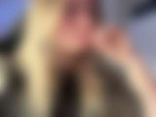FreddaChase's Live Sex Cam Show