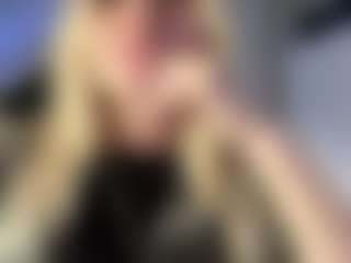 FreddaChase's Live Sex Cam Show
