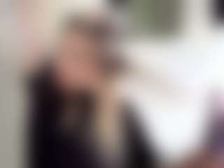 Live cam show with FreddaChase - College on crypto-cams
