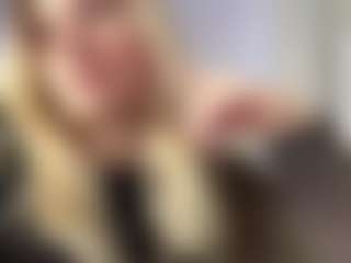 Live cam show with FreddaChase - Blonde Hair Fetish on Camsoda