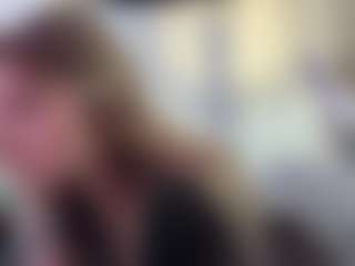 Live cam show with FreddaChase - White on alttransgirls | united kingdom